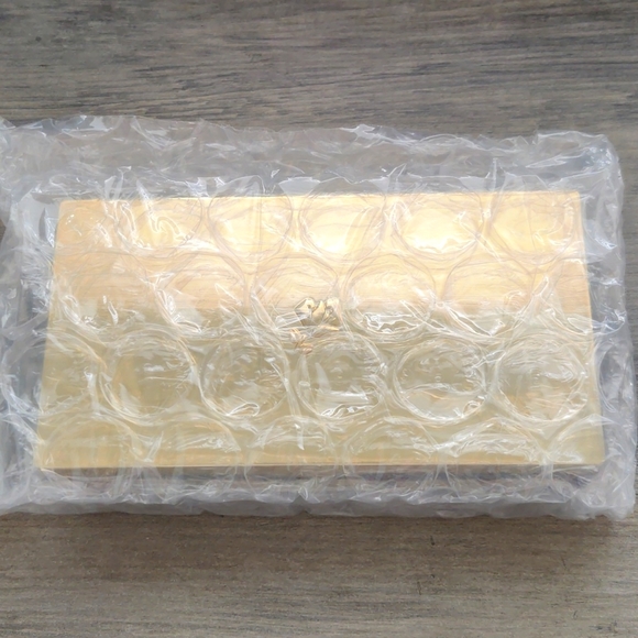 ⚠️SOLD⚠️ Lancome Eye and Face Palette - Limited Edition - Picture 2 of 6